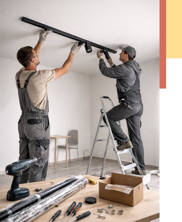 Установка трековых светильников в натяжной потолок в Рубцовске от 4247 руб. | ОТДЕЛОЧНИК-Рбц